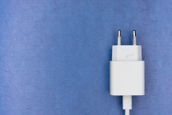 Universal Wall Adapter (Compact)